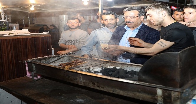 Başkan Atilla, Ramazan’ı halkla geçiriyor