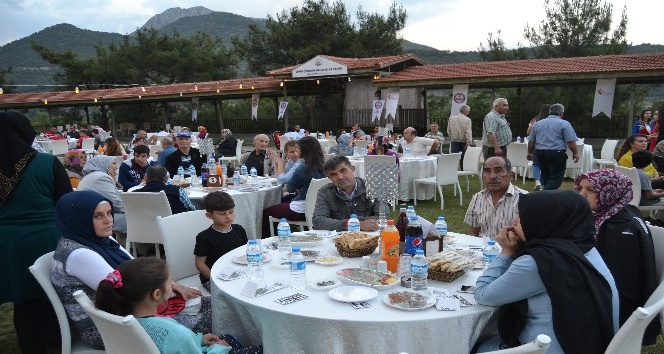 Kozan’da şehit aileleri ve gazilere iftar