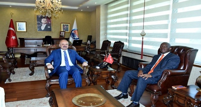 Güney Afrika Cumhuriyeti Ankara Büyükelçisi Malefane Mersin’de