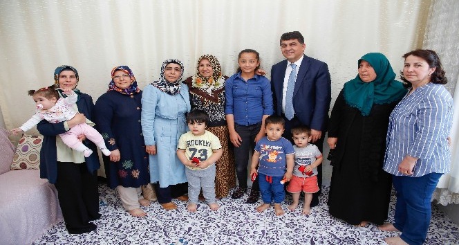 Başkan Fadıloğlu, iftar öncesi ailelerle buluştu