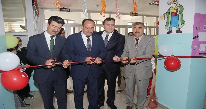 Gölbaşı Belediye Başkanı Duruay, Tübitak 4006 Bilim Fuarı’nda