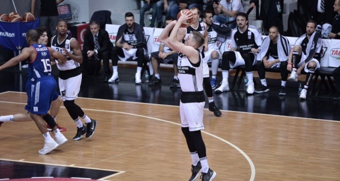 Spor Toto Basketbol Süper Ligi Play-off: Beşiktaş Sompo Japan: 90 - Anadolu Efes: 71