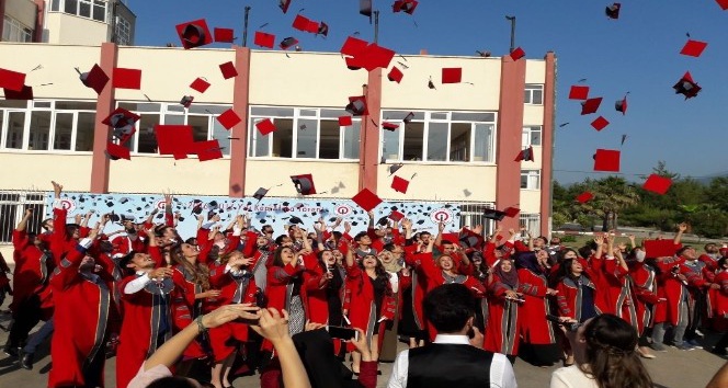 Dörtyol ve Erzin MYO’da mezuniyet coşkusu