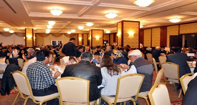 Şehit aileleri ve gaziler iftarda buluştu