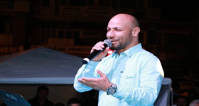 Ramazan Sokağı Kahraman Tazeoğlu’nu ağırladı