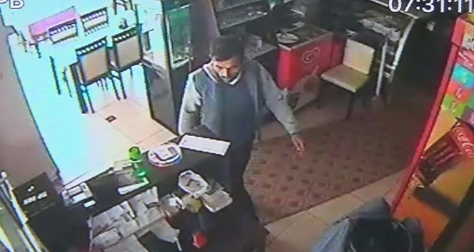 Karaman’da balık restoranına giren hırsız, kasada bulunan bozuk paraları çaldı