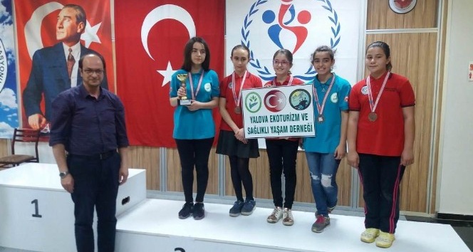 Satrançta bir ilk Yalova’da yaşandı