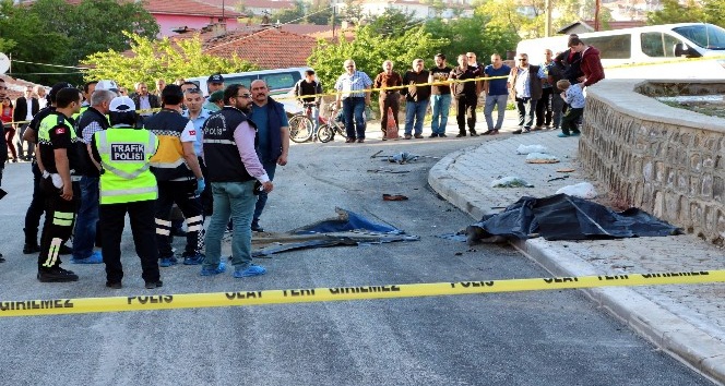 Freni boşalan iş makinesinin altında kaldı
