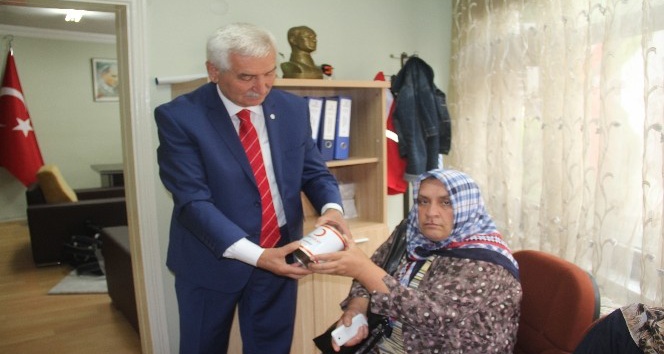 Türk Kızılayı Giresun’da 860 aileye Ramazan yardımı yaptı