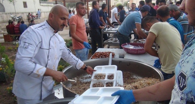 Nusaybin Belediyesinden iftar programı