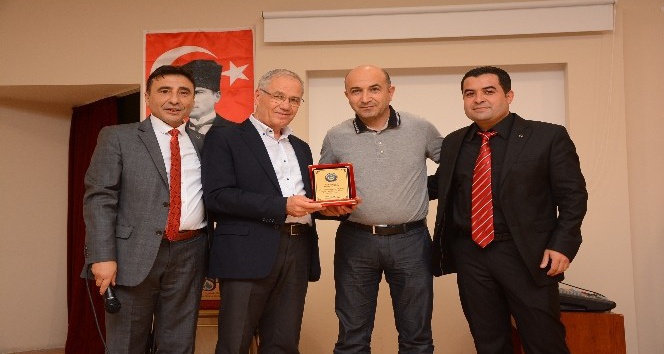 Başkan Acar, Türk Eğitim-Sen üyesi öğretmenlere iftar yemeği verdi