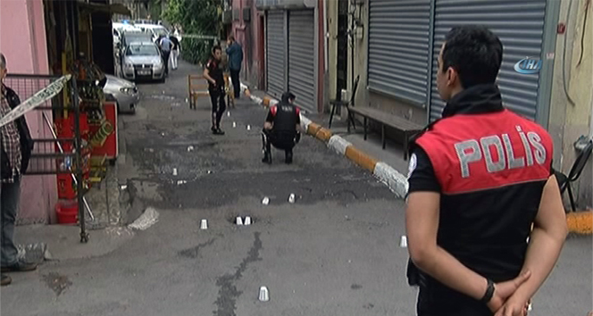 Beyoğlu'nda iki grup arasında silahlı çatışma: 1 ölü, 2 yaralı