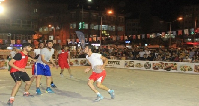 Hakkari’de Streetball 3x3 Basketbol turnuvası sona erdi