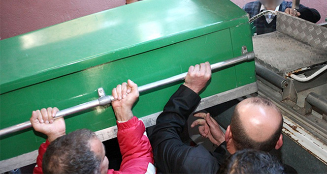 'Cenaze morgdan çıkarken kıpırdamaya başladı'