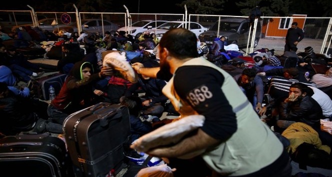 Suriyelilere 2 bin 500 kişilik iftarlık ve sahurluk dağıtıldı