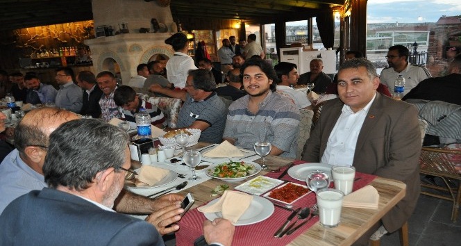 MHP Avanos ilçe başkanlığı iftar programı düzenledi