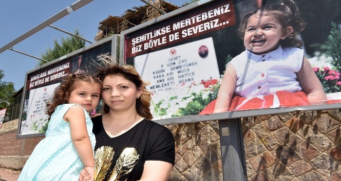 (Özel Haber) Şehit kızı, babasının Babalar Günü’nü bilboardla kutladı