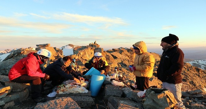 Yılın en sıra dışı iftar programı Gümüşhane’den