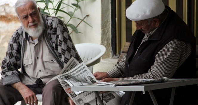 İzmir'deki Çakırbeyli köyü kahvehanelerinde 65 yıldır oyun oynanmıyor