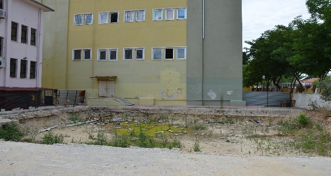 Milas’ta ek okul binası için bekleyiş sürüyor