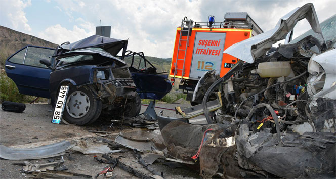 Sivas&#039;ta trafik kazası: 1 ölü, 1 yaralı