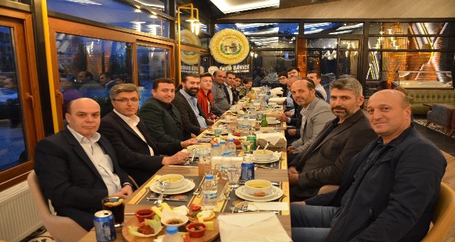 Başkan Bakıcı orucunu AK Parti Meclis üyeleri ile birlikte açtı