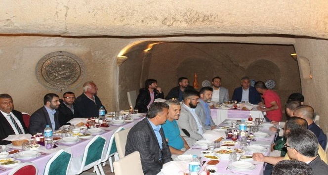 Milletvekili Gizligider Avanos’ta partililer ile iftar yaptı