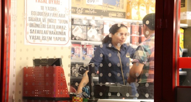 Antalya’da bıçaklı market soygunu