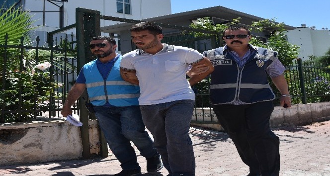 Antalya’da elektronik kelepçeli hırsızlık çetesi çökertildi