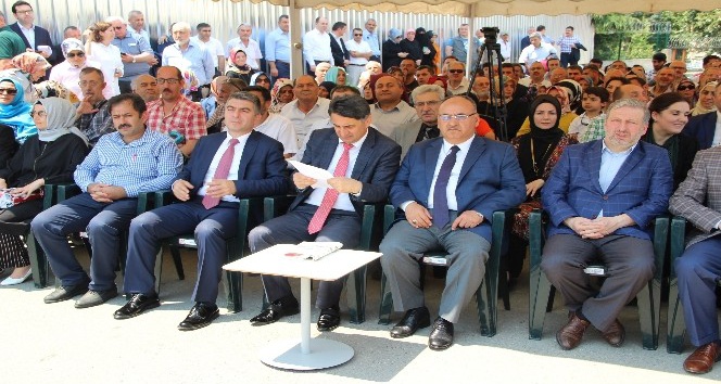 Ümraniye Belediyesi yeni sosyal hizmet binasının temelini attı