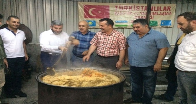 ASKON üyeleri Türkistanlılar Derneği’nin iftarına katıldı