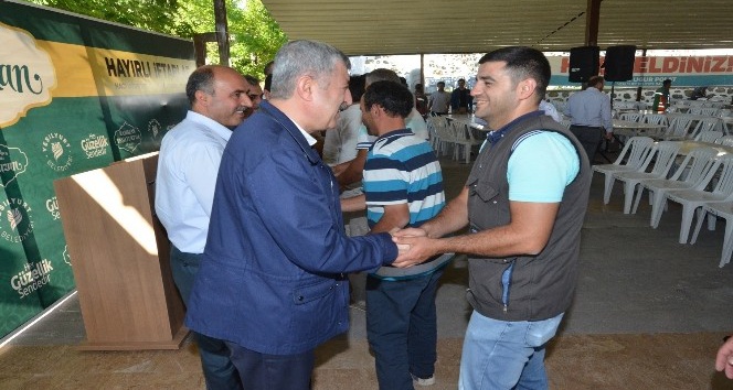 Bakan Tüfenkci Yeşilyurt Belediyesi personel bayramlaşmasına katıldı