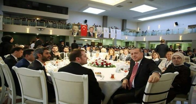 Ceyda Çetin Erenler, iftarını Cumhurbaşkanı Erdoğan ile birlikte aynı masada yaptı