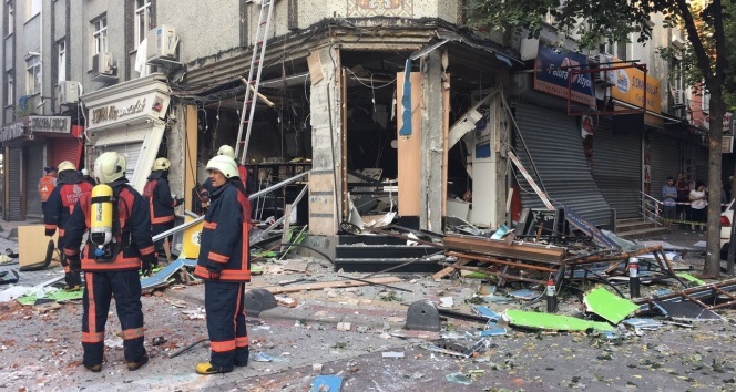 Bakırköy&#039;de tüpgaz patlaması! Bir iş yeri harabeye döndü