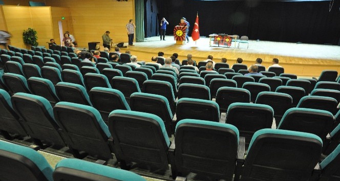 Eskişehirspor’da olağanüstü kongre ertelendi