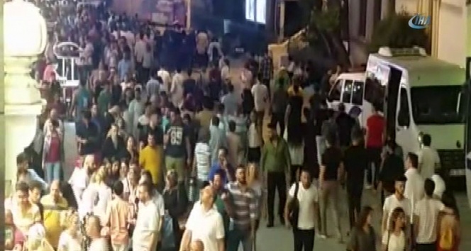 Taksim&#039;de insan seli