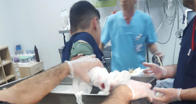 15 yaşındaki lise öğrencisi elini kaptırdığı kıyma makinesiyle hastaneye kaldırıldı