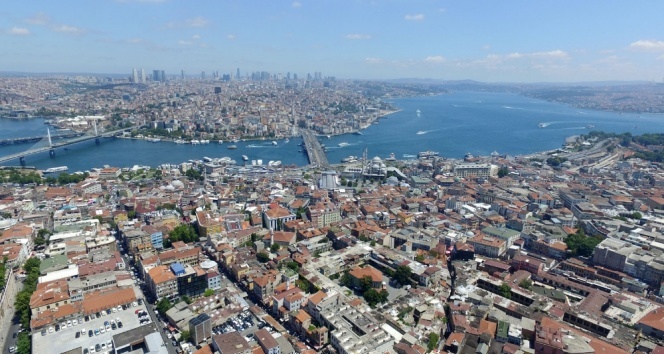 Kavurucu sıcak İstanbul&#039;da artarak devam edecek