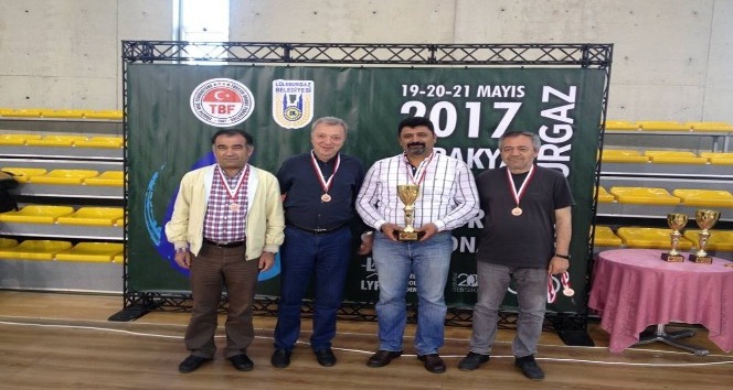 Süleymanpaşa Belediyesi briçte Türkiye finallerine katılmaya hak kazandı