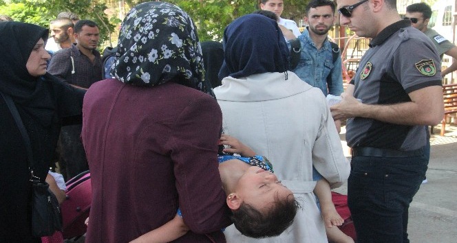 Ramazan Bayramı’nı ülkelerinde geçiren Suriyelilerin Türkiye’ye dönüşü sürüyor
