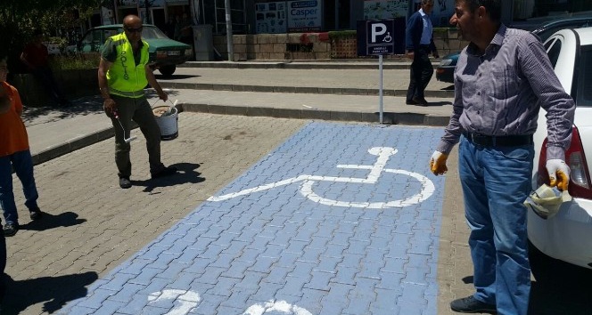 Ahlat’ta engelliler için park alanı oluşturuldu