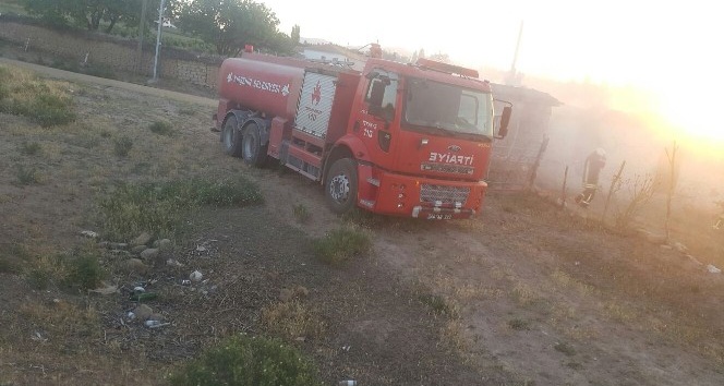 Evi yanan köylüye yeni evi imece usulü ile yapılacak