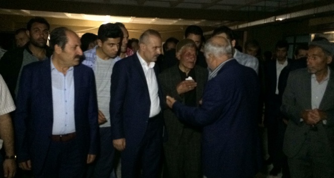 AK Parti Van Milletvekili Aydın&#039;dan Ahi&#039;nin yakınlarına taziye ziyareti