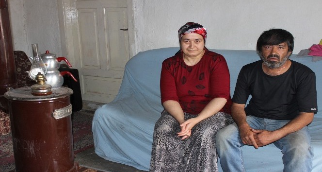 Kağıt toplayan aile evsiz kalacak