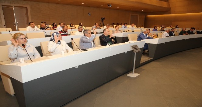 Şehit polis ile Avukat Aksoy Nilüfer Belediye Meclisi’nde anıldı