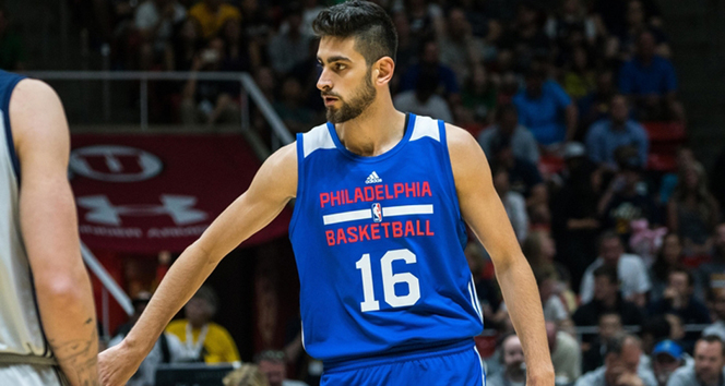 Furkan Korkmaz'dan Houston potasına 12 sayı