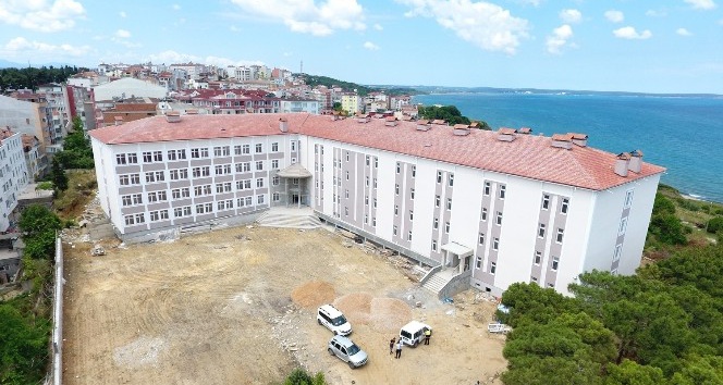 Sinop İmam Hatip Lisesi inşaatında sona gelindi