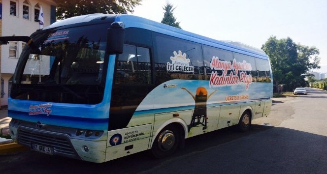 Antalya’nın ikinci kadınlar plajı Alanya’da açıldı