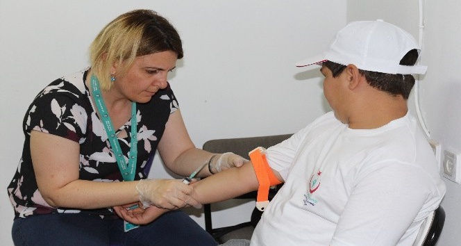 Karaman’da öğrenciler obezite kontrolünden geçti