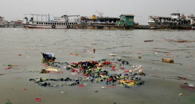 Ganj Nehri kirliliğe yenik düştü